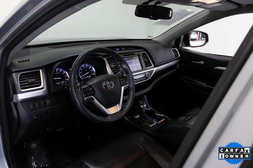 used 2015 Toyota Highlander car, priced at $19,995