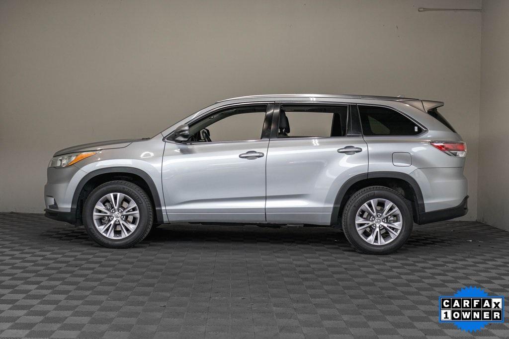 used 2015 Toyota Highlander car, priced at $19,995