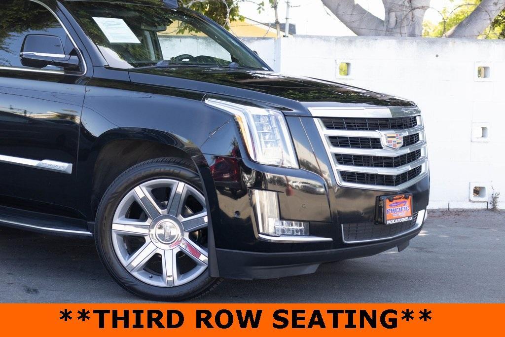 used 2020 Cadillac Escalade ESV car, priced at $38,995