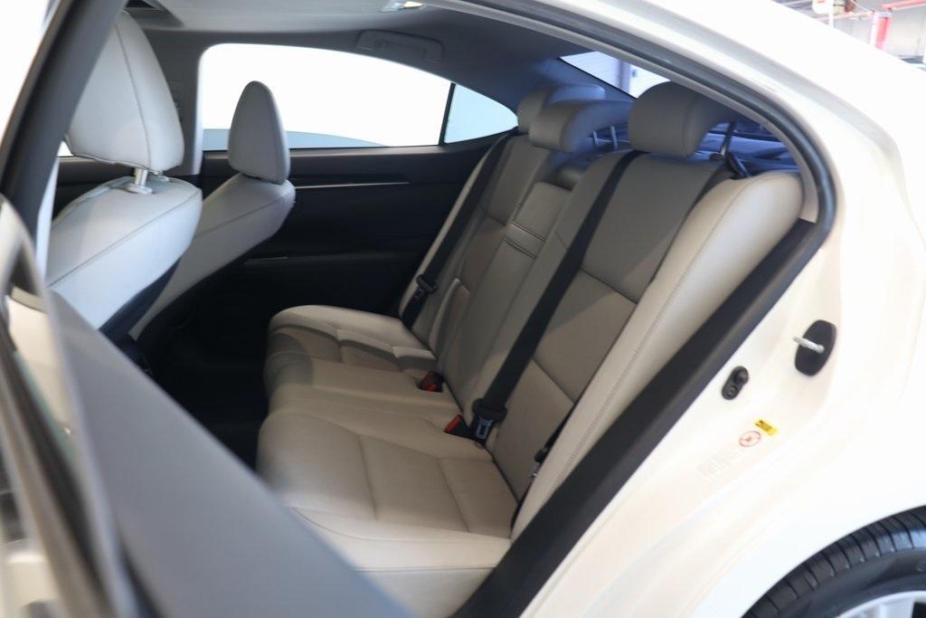 used 2016 Lexus ES 350 car