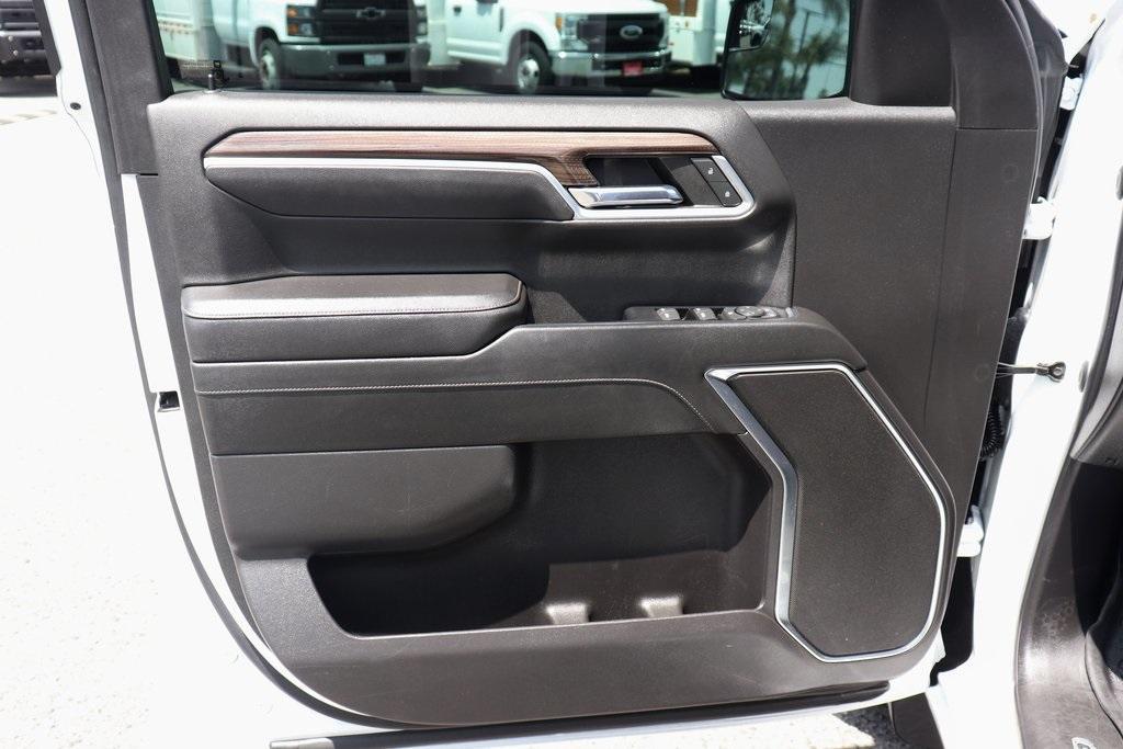 used 2022 Chevrolet Silverado 1500 car, priced at $27,995