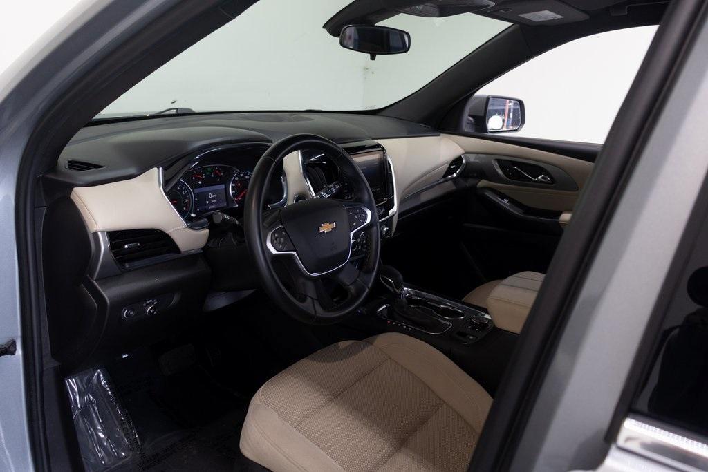 used 2023 Chevrolet Traverse car, priced at $23,995