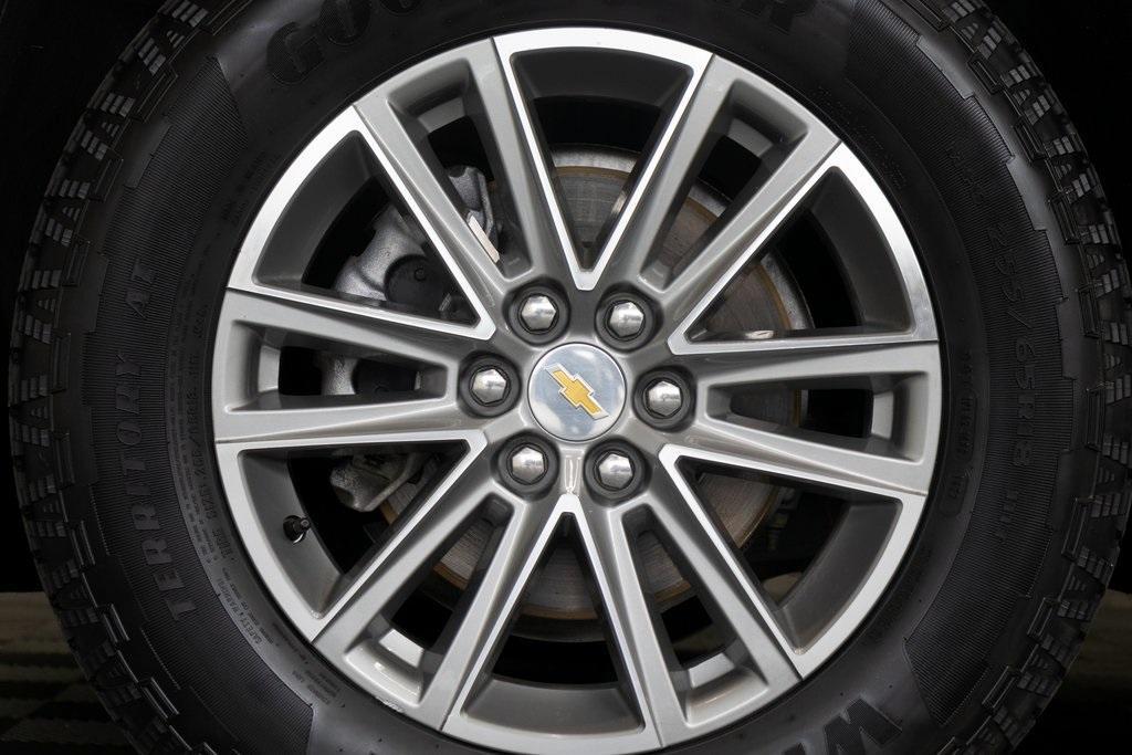 used 2023 Chevrolet Traverse car, priced at $23,995