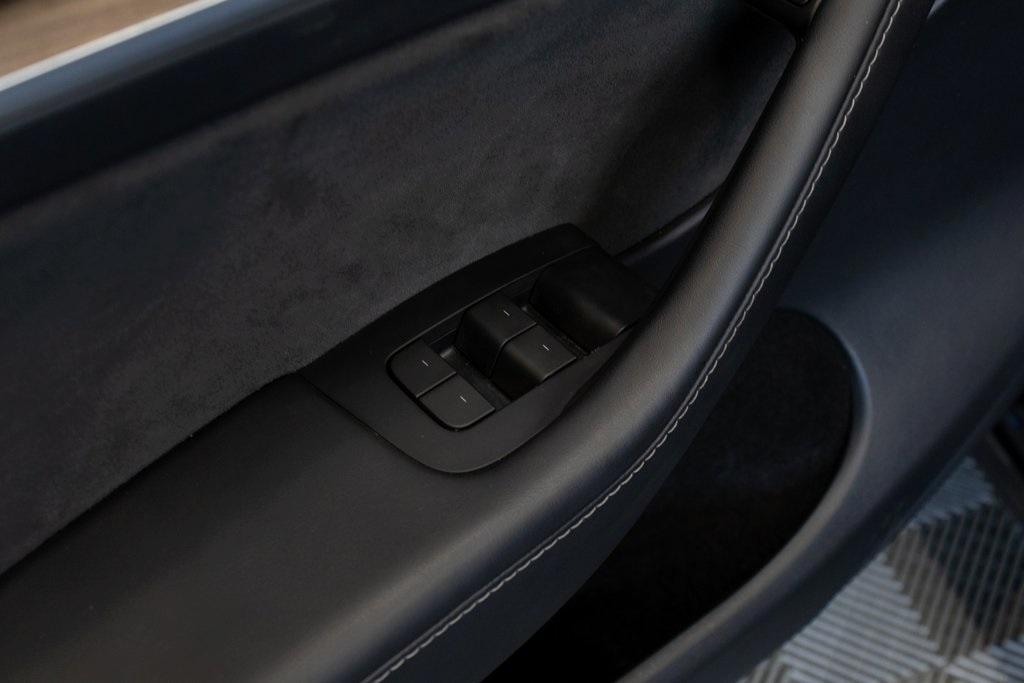 used 2024 Tesla Model Y car