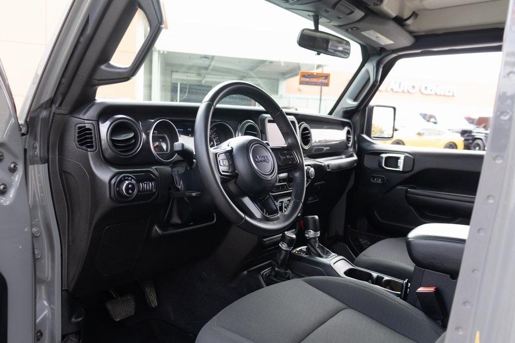 used 2022 Jeep Gladiator car, priced at $28,995
