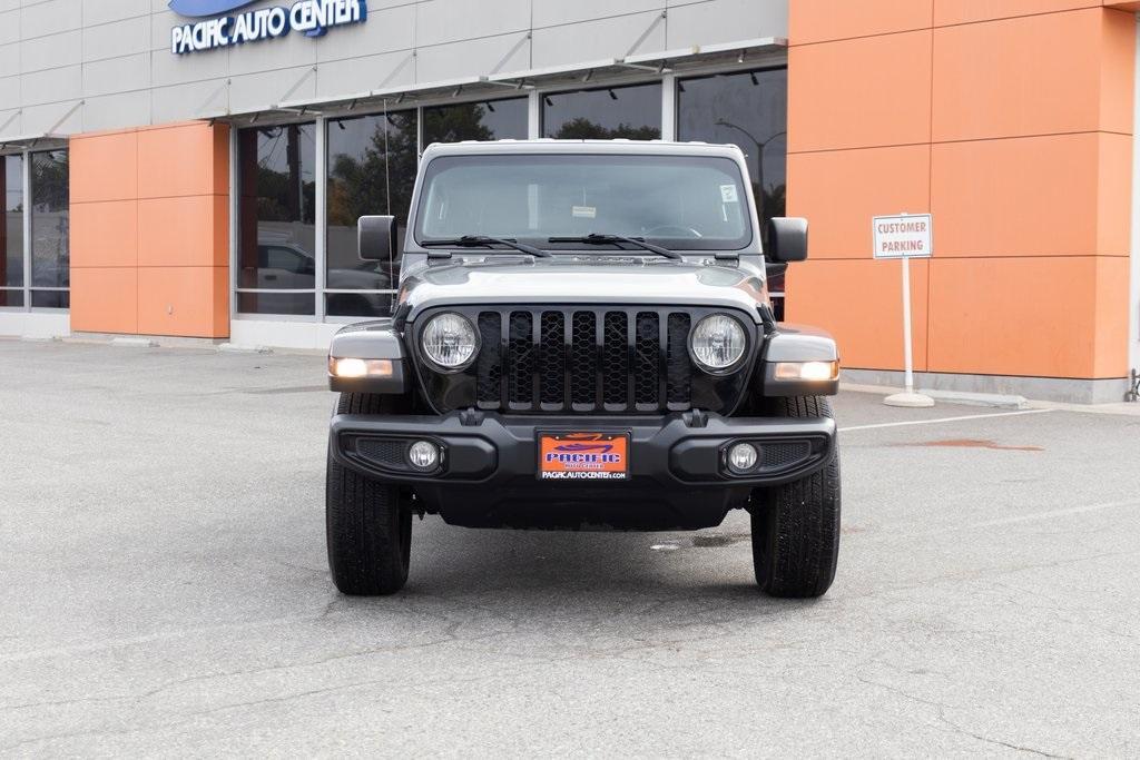 used 2022 Jeep Gladiator car, priced at $28,995
