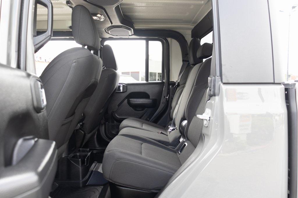 used 2022 Jeep Gladiator car, priced at $28,995