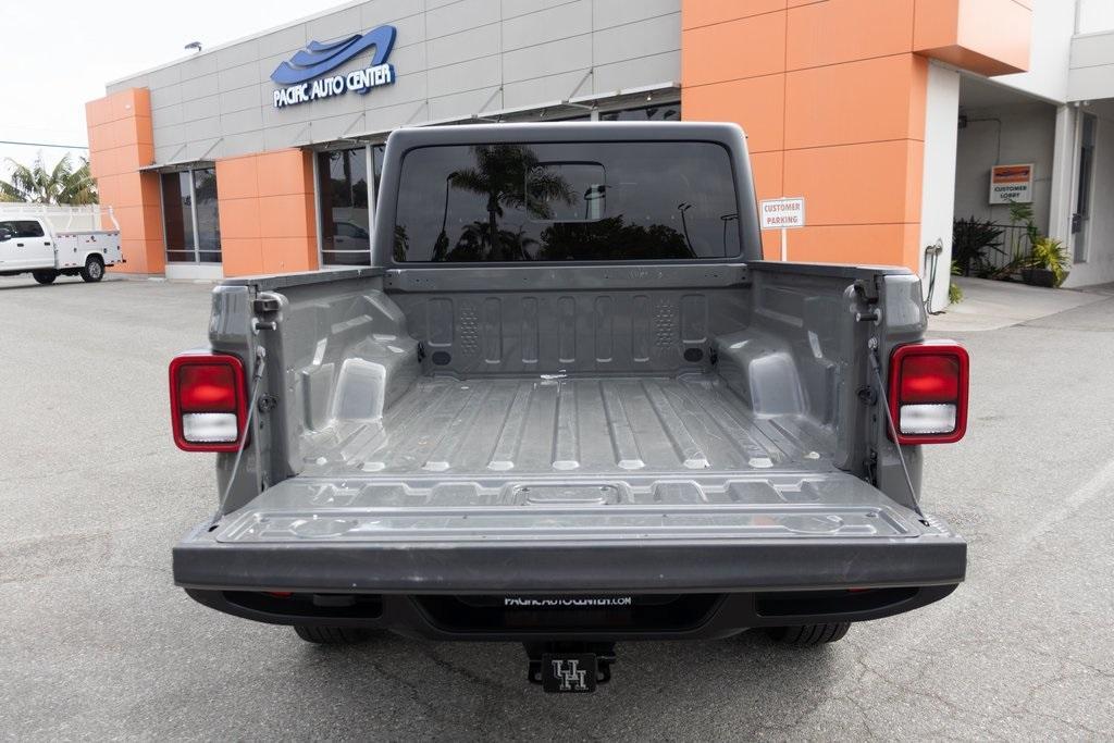used 2022 Jeep Gladiator car, priced at $28,995