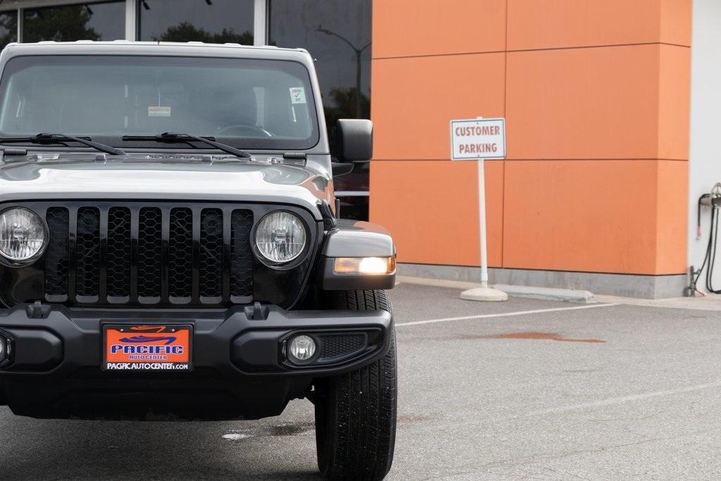 used 2022 Jeep Gladiator car, priced at $28,995
