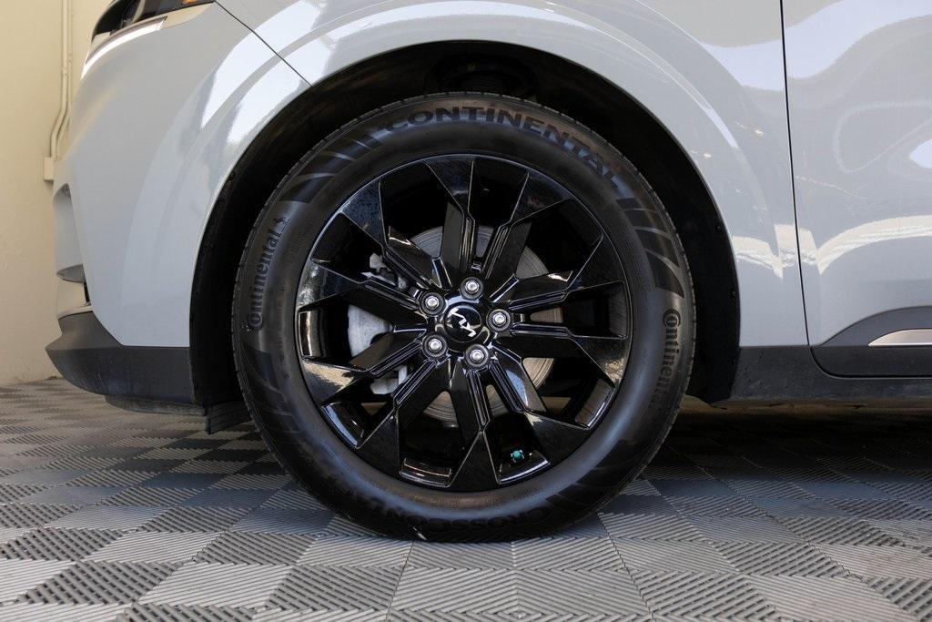 used 2024 Kia Carnival car, priced at $39,995