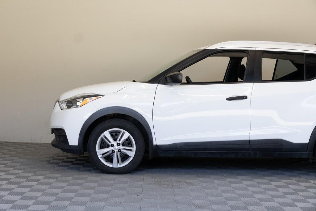 used 2019 Nissan Kicks car