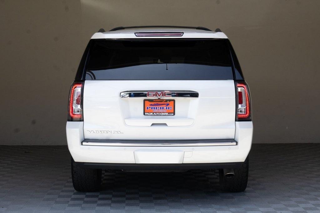 used 2017 GMC Yukon XL car, priced at $29,995
