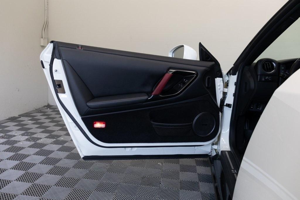 used 2016 Nissan GT-R car, priced at $102,995