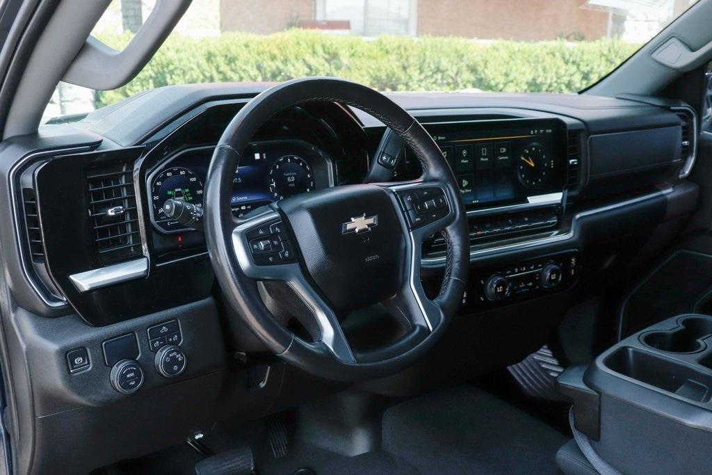 used 2022 Chevrolet Silverado 1500 car, priced at $33,995