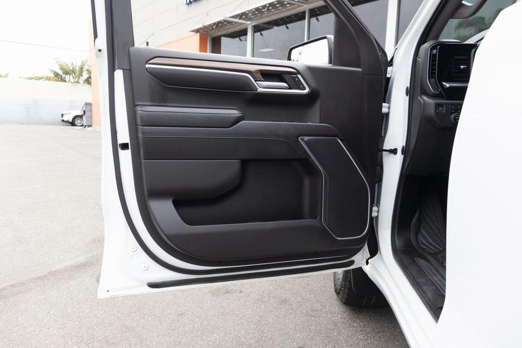 used 2022 Chevrolet Silverado 1500 car, priced at $36,995