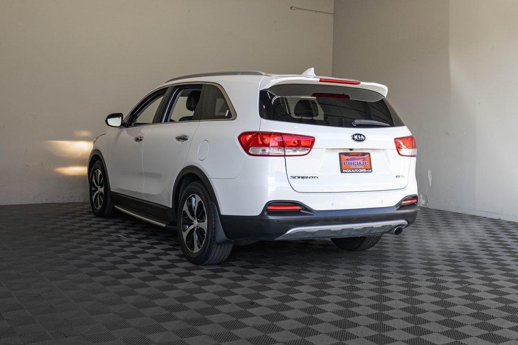 used 2016 Kia Sorento car