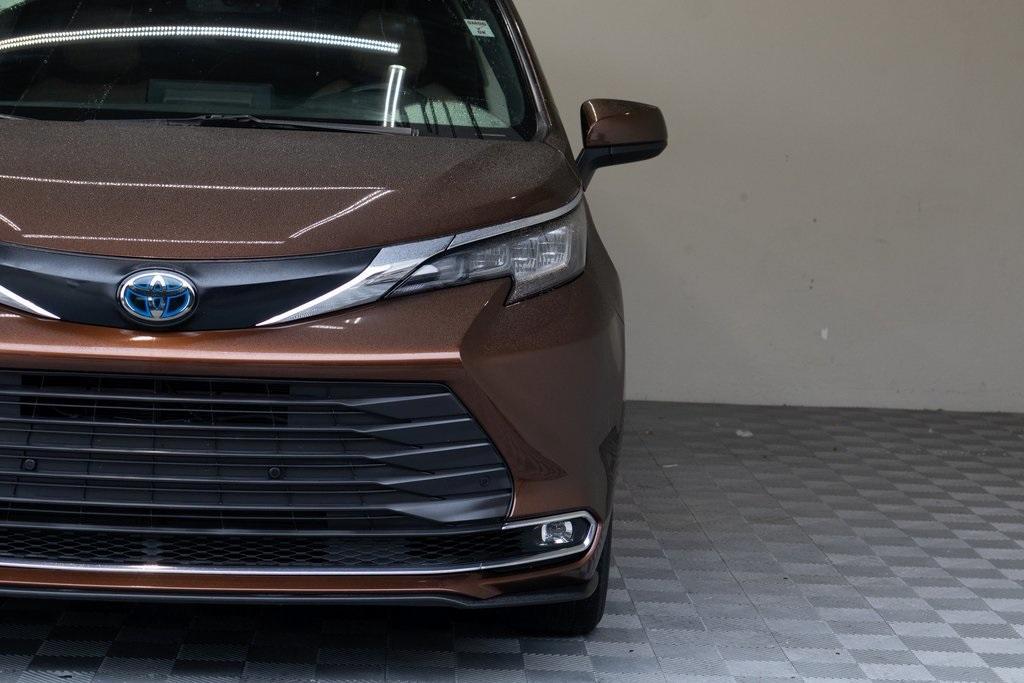 used 2021 Toyota Sienna car, priced at $36,995