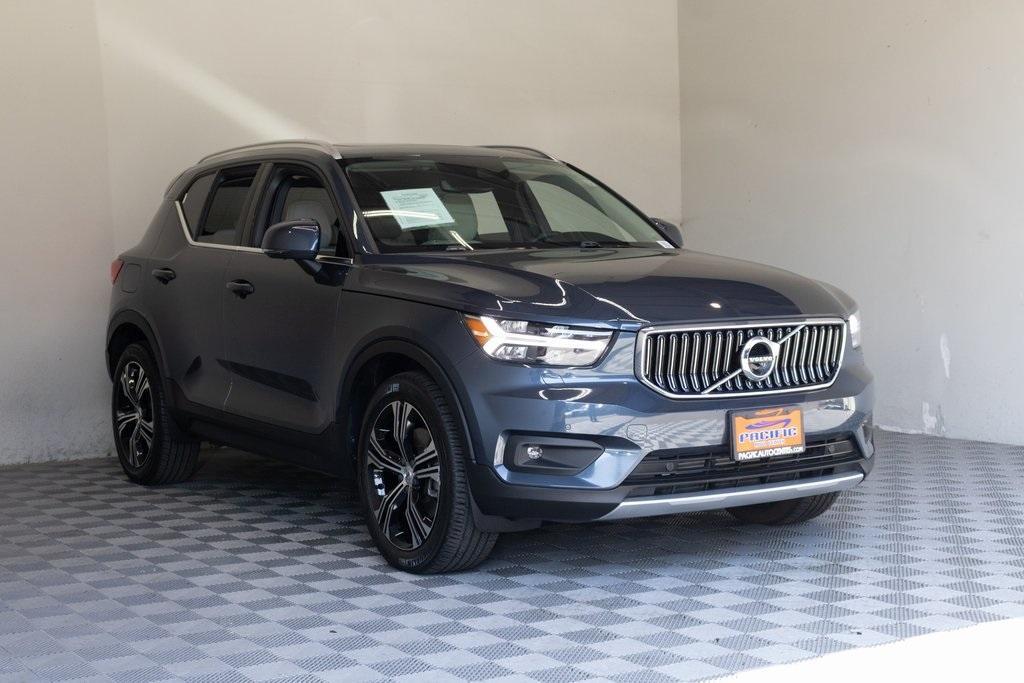 used 2020 Volvo XC40 car, priced at $26,995