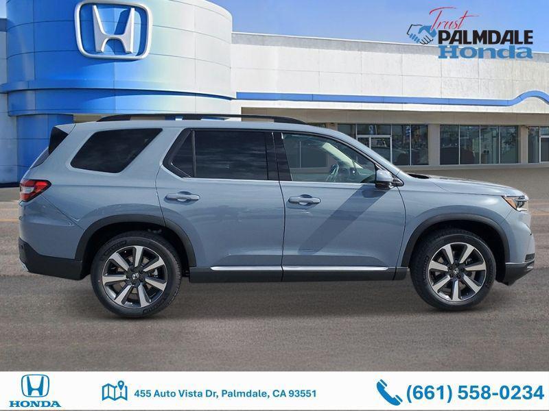 new 2025 Honda Pilot car, priced at $46,950