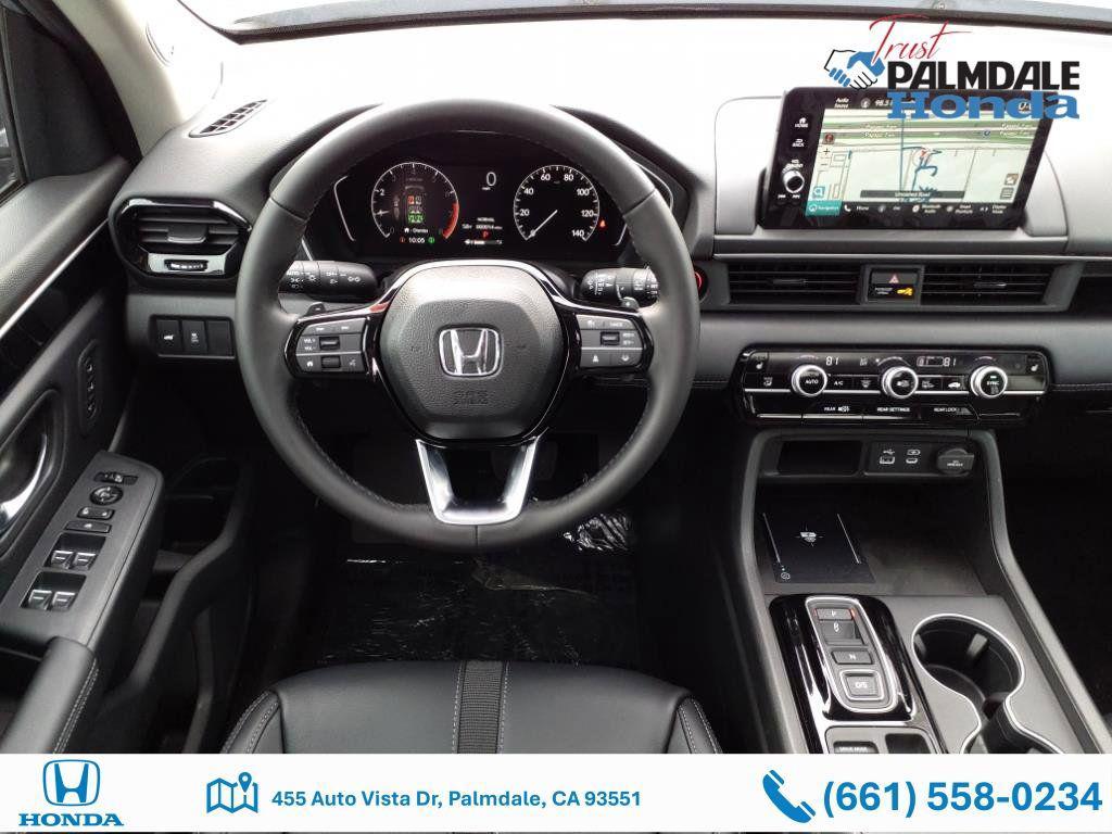 new 2025 Honda Pilot car, priced at $46,950