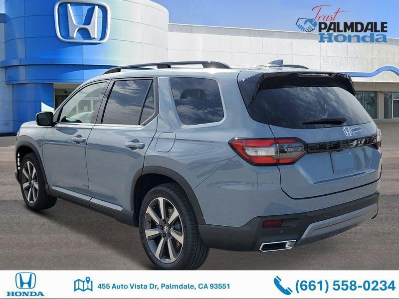 new 2025 Honda Pilot car, priced at $46,950
