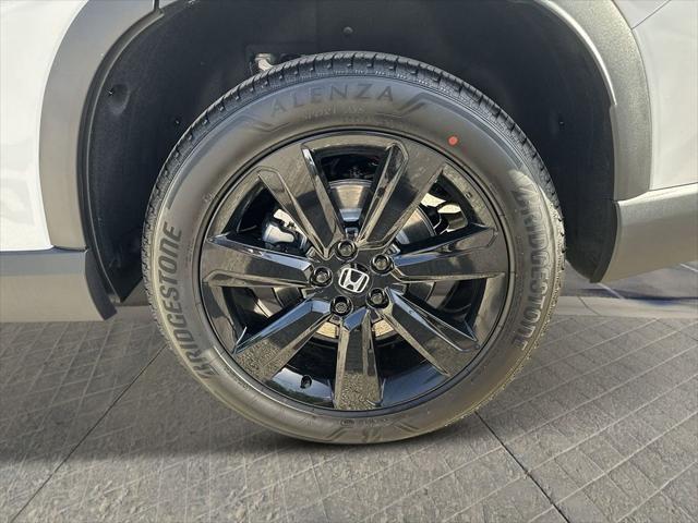 new 2025 Honda Pilot car, priced at $56,485