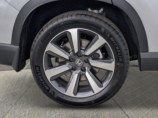 new 2025 Honda Pilot car, priced at $48,950