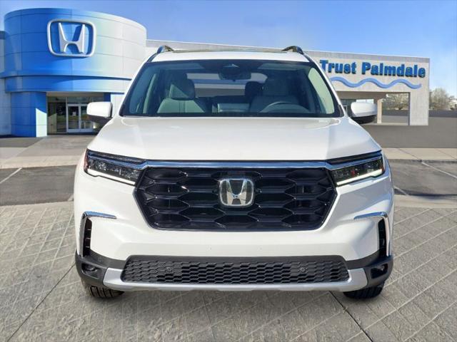 new 2025 Honda Pilot car, priced at $49,405