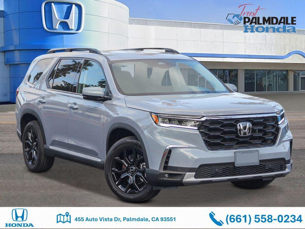 new 2025 Honda Pilot car, priced at $51,350