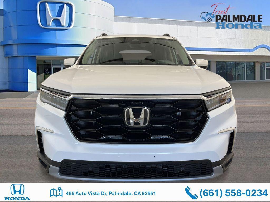 new 2025 Honda Pilot car, priced at $51,550