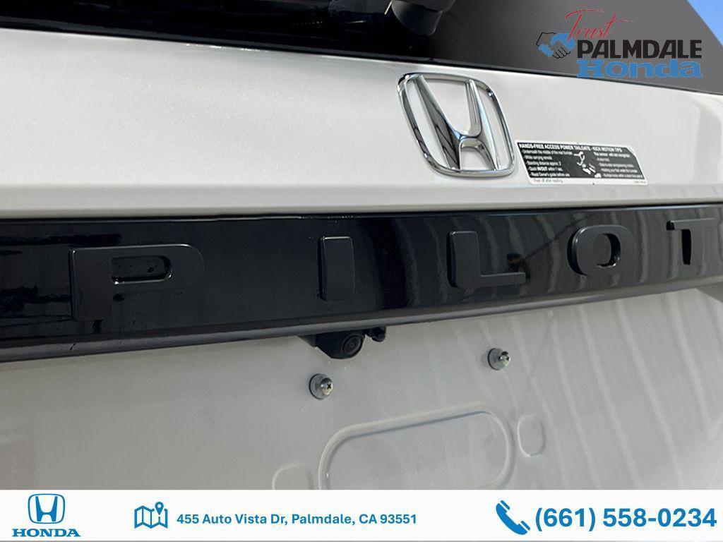 new 2025 Honda Pilot car, priced at $51,550
