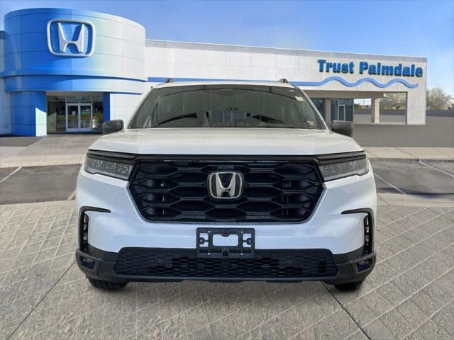 new 2025 Honda Pilot car, priced at $44,205
