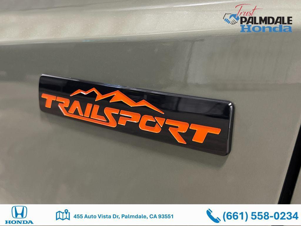 new 2026 Honda CR-V Hybrid car, priced at $38,205