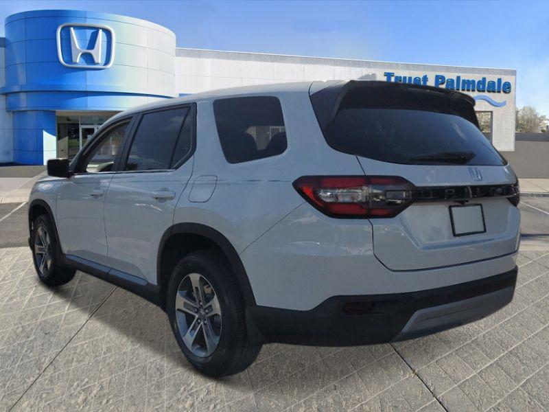 new 2025 Honda Pilot car, priced at $46,135