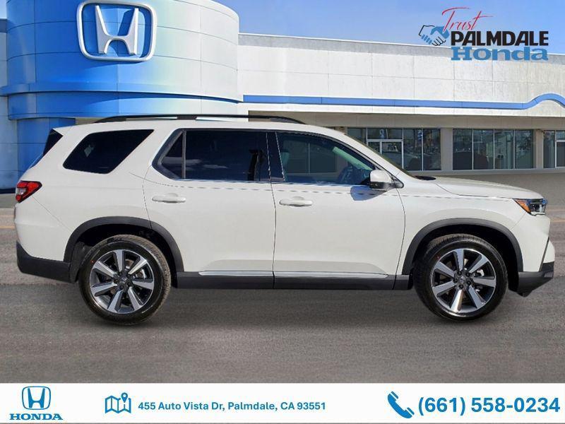 new 2025 Honda Pilot car, priced at $45,800