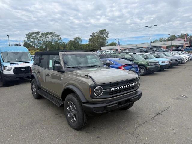 new 2025 Ford Bronco car, priced at $48,655