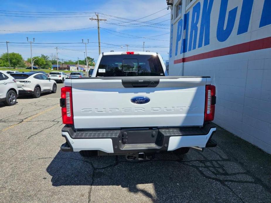 new 2024 Ford F-350 car, priced at $61,800