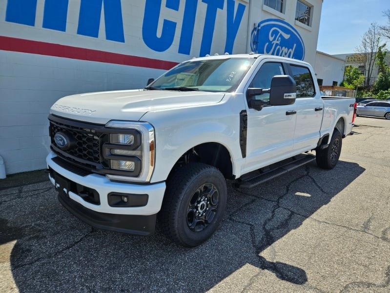 new 2024 Ford F-350 car, priced at $61,800