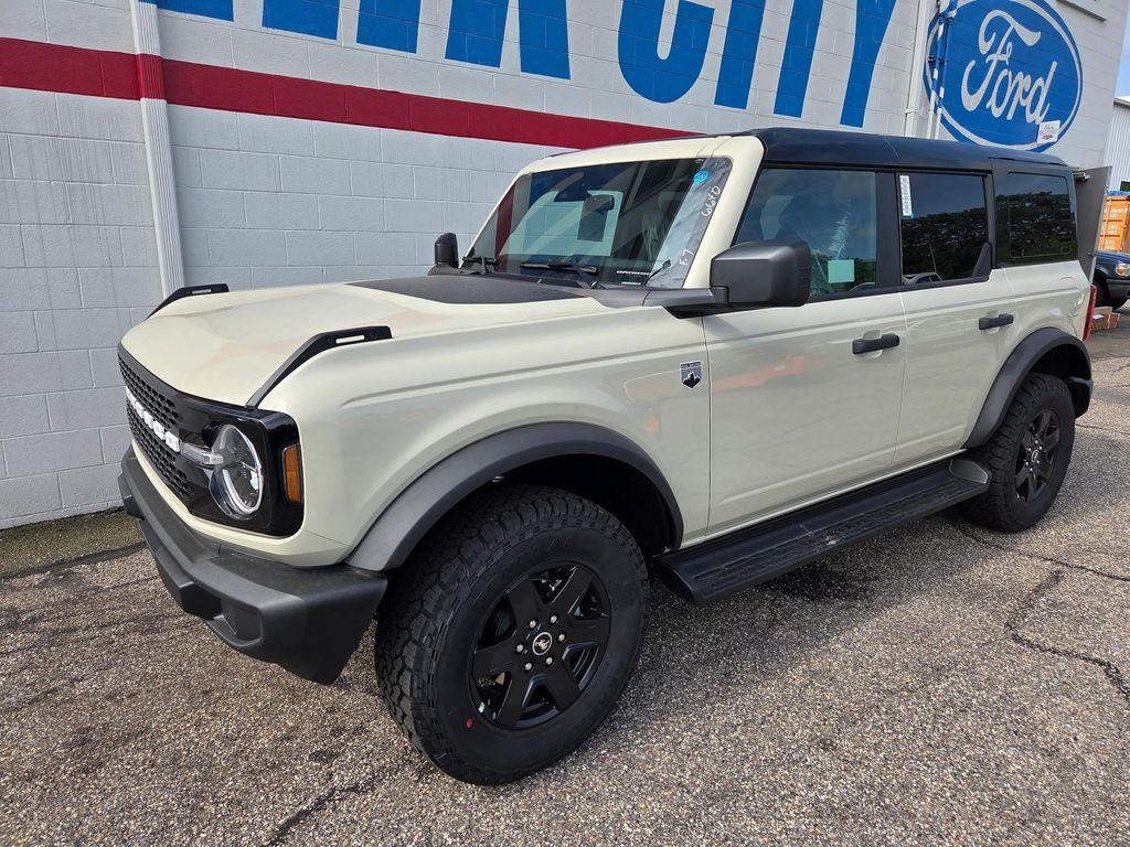 new 2025 Ford Bronco car, priced at $48,730