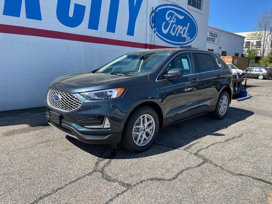 new 2024 Ford Edge car, priced at $45,110