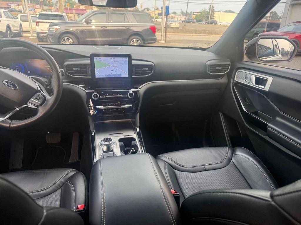 used 2022 Ford Explorer car