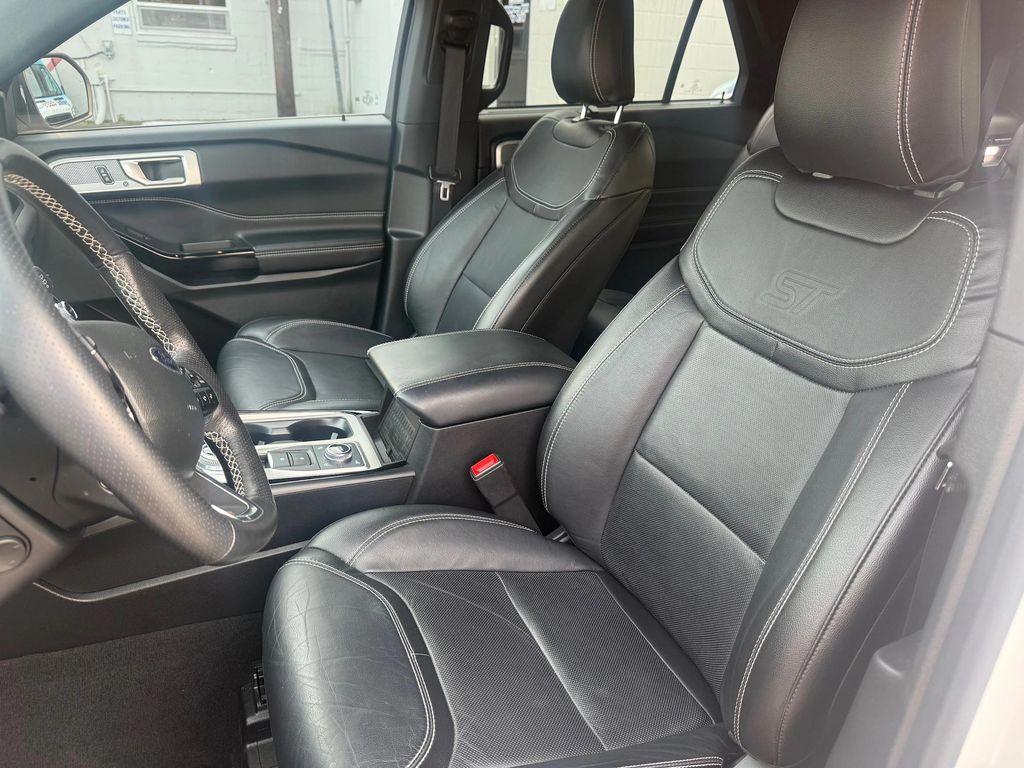 used 2022 Ford Explorer car
