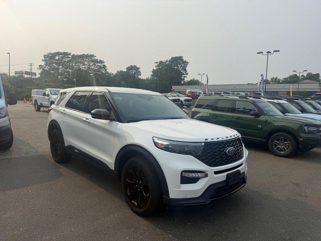 used 2022 Ford Explorer car