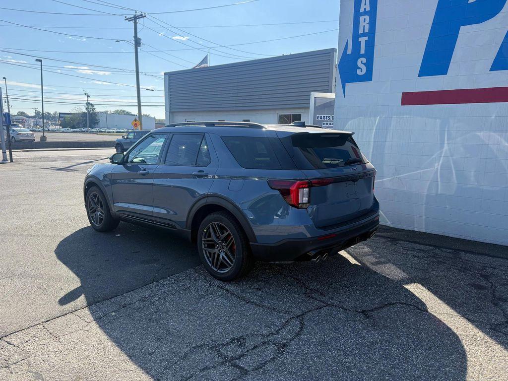 new 2025 Ford Explorer car, priced at $61,240