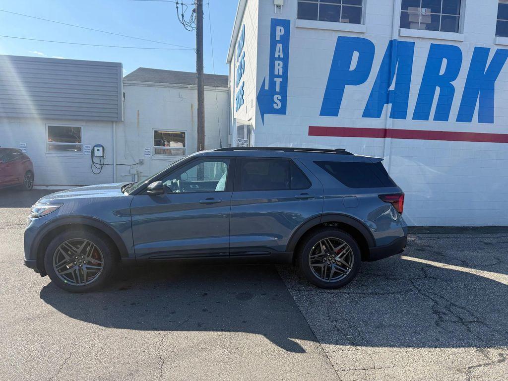 new 2025 Ford Explorer car, priced at $61,240