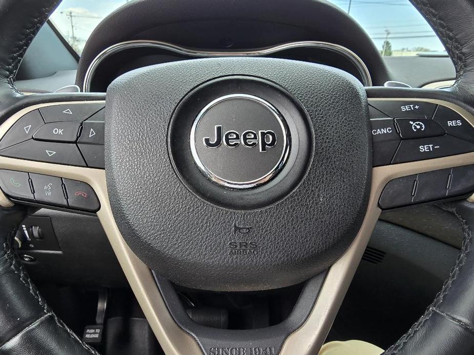 used 2016 Jeep Grand Cherokee car, priced at $15,890