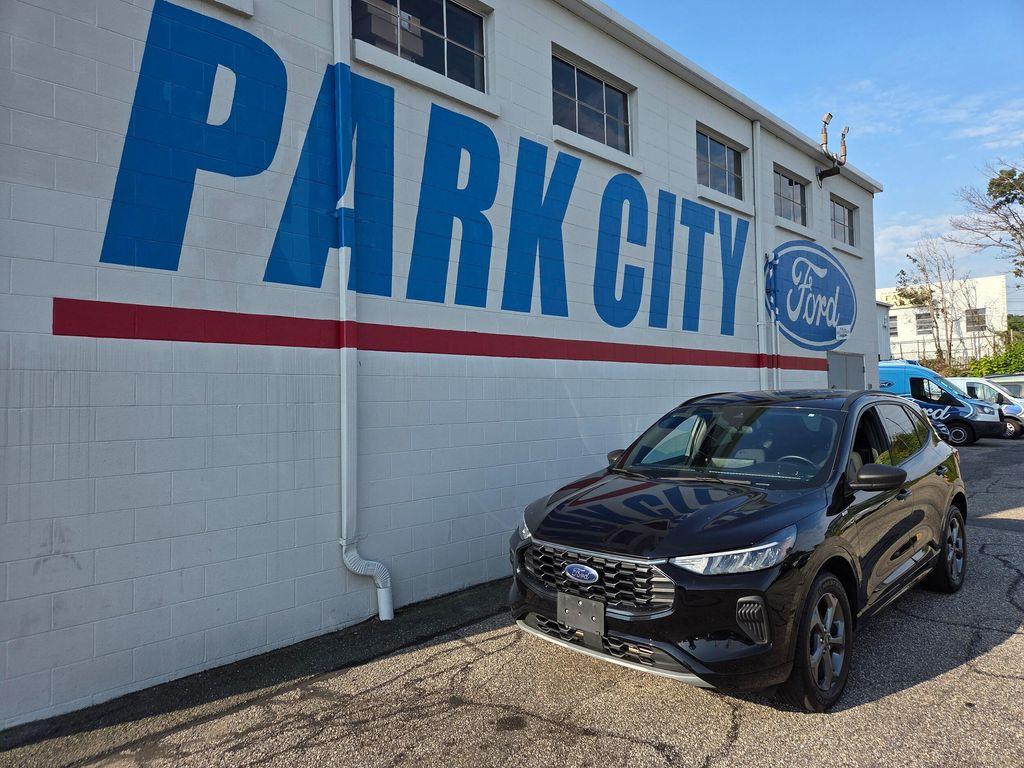 used 2023 Ford Escape car, priced at $26,390