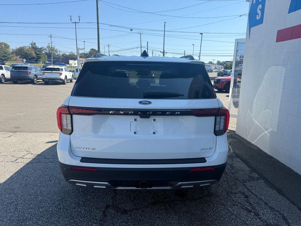 new 2025 Ford Explorer car, priced at $49,670