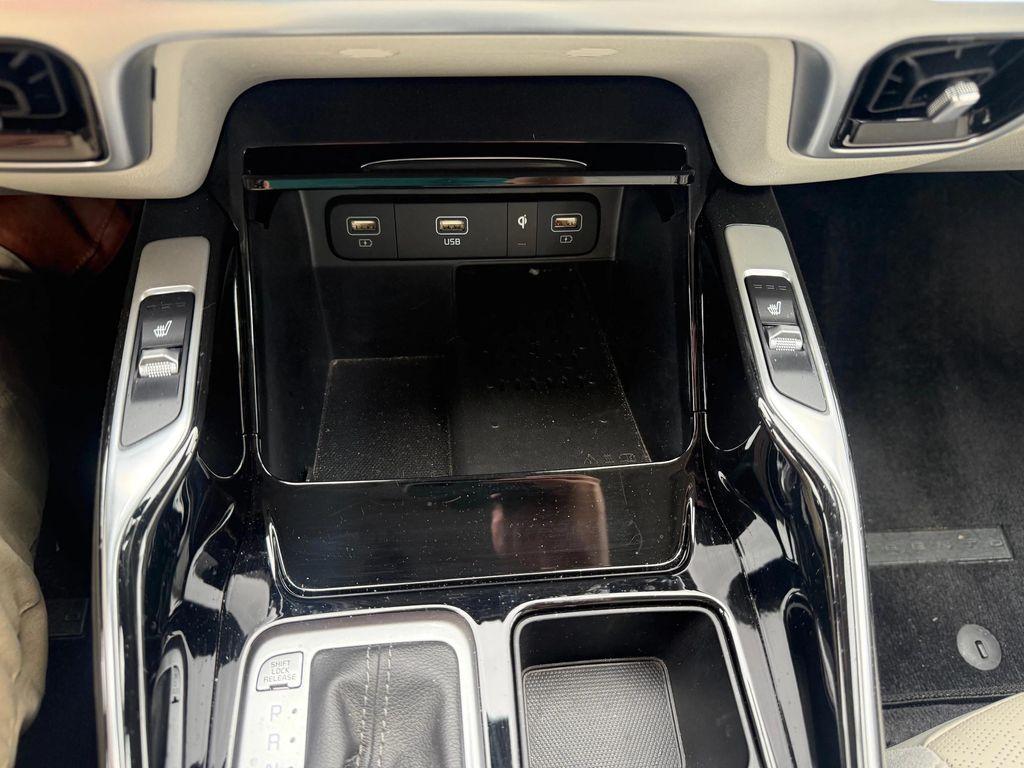 used 2022 Kia Sorento car, priced at $28,385