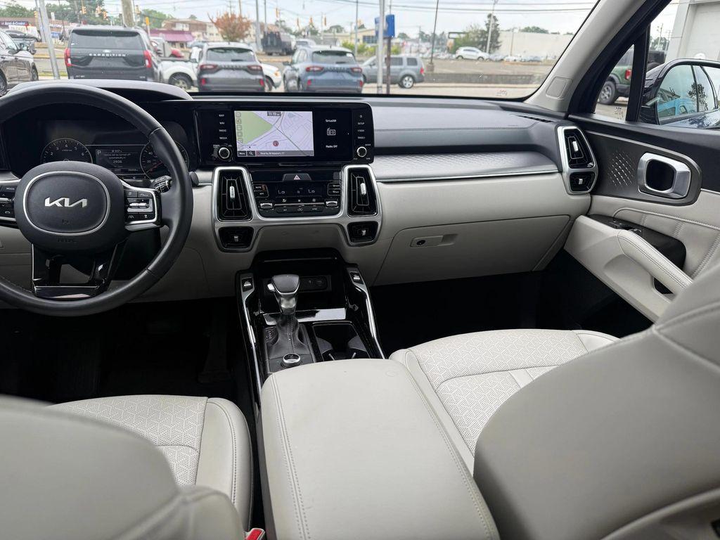 used 2022 Kia Sorento car, priced at $28,385